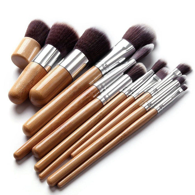Makeup Brush With Bamboo Handle Soft Synthetic Hair