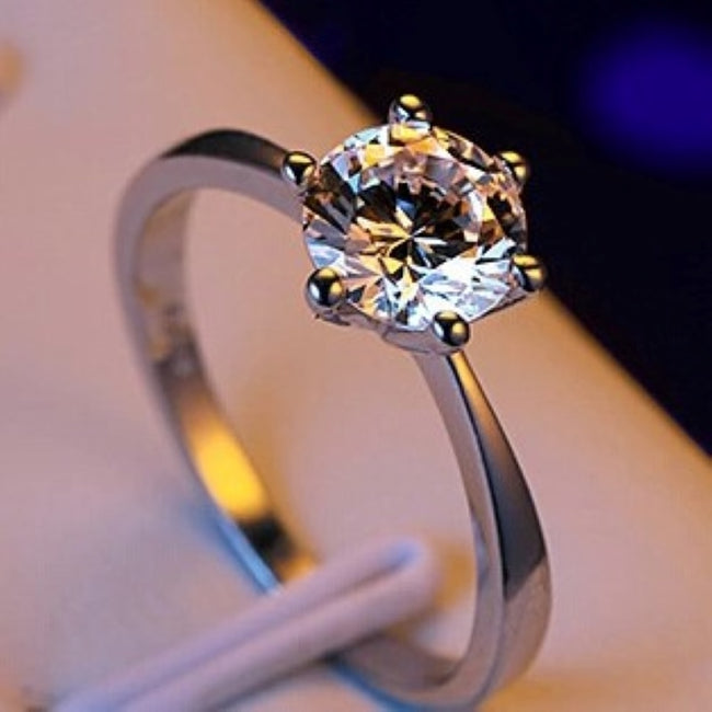 Classic Six Claw Gold Color Ring AAA Austria