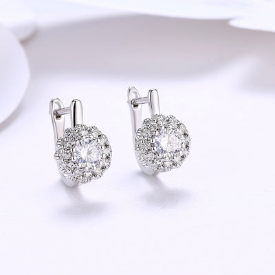 Earring with Floral Diamond-Encrusted Romantic