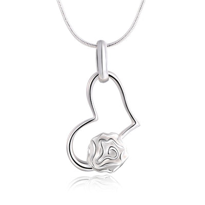 Elegant charm retro exquisite hollow heart pendant