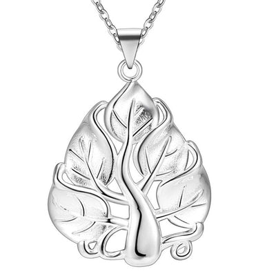 Elegant charm retro exquisite hollow heart pendant