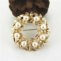 Leaves imitation pearl wreath texture Upscale brooch