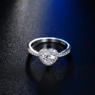 Fashion Crystal Heart Shaped Wedding Rings